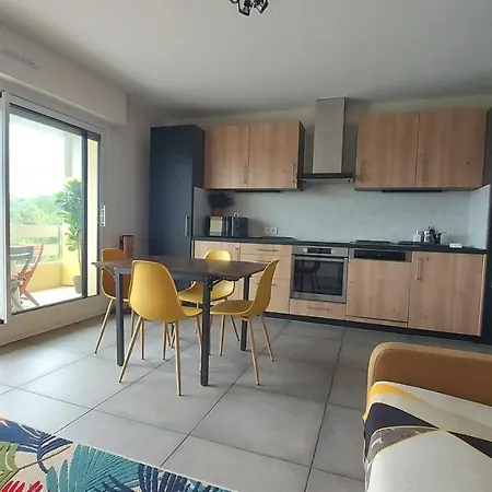 Grand 3 Etoiles - Mimizan-plage - 1 A 4 Pers - Confort - 6 Mn A Pieds De La